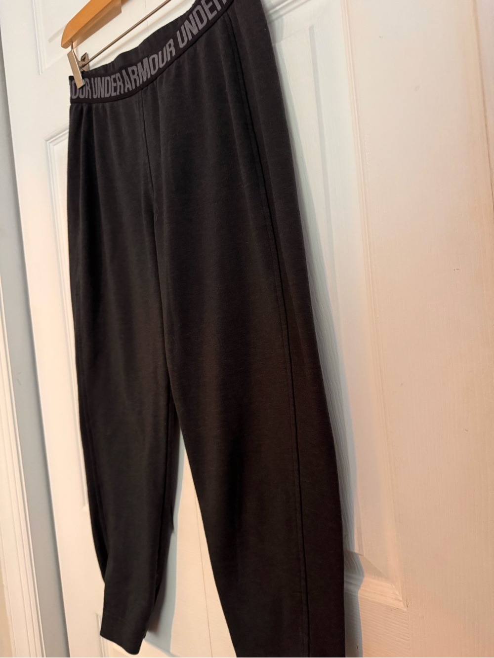 Under Armour Black Performance 3/4 Pants - Picture 5 of 9